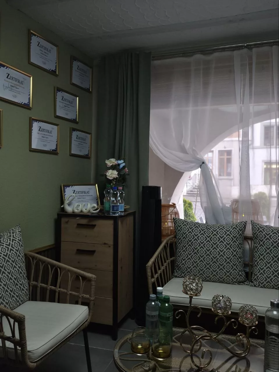 Studio reception and relaxation area — Universal Professional GmbH — gallery-interior-02