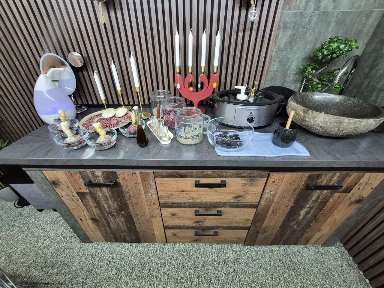 Studio detail — Universal Professional GmbH — gallery-interior-18